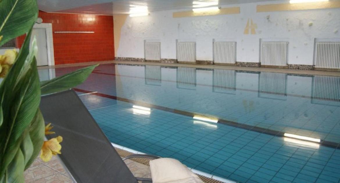 Hotel Lahnblick バート・ラースフェ エクステリア 写真